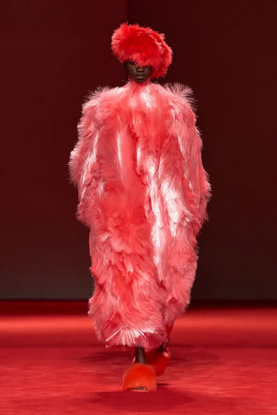 Look 80